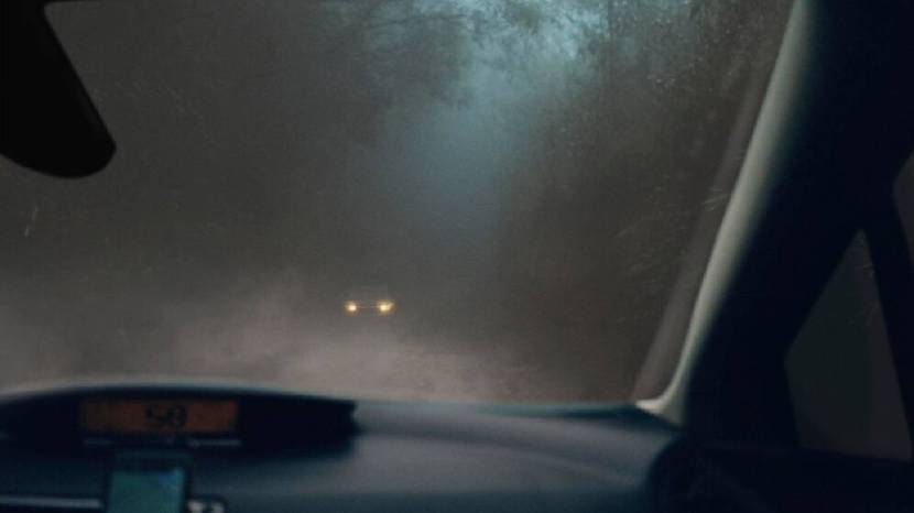 Five Safety Tips While Driving a car In Heavy Fog keep in mind This Winter