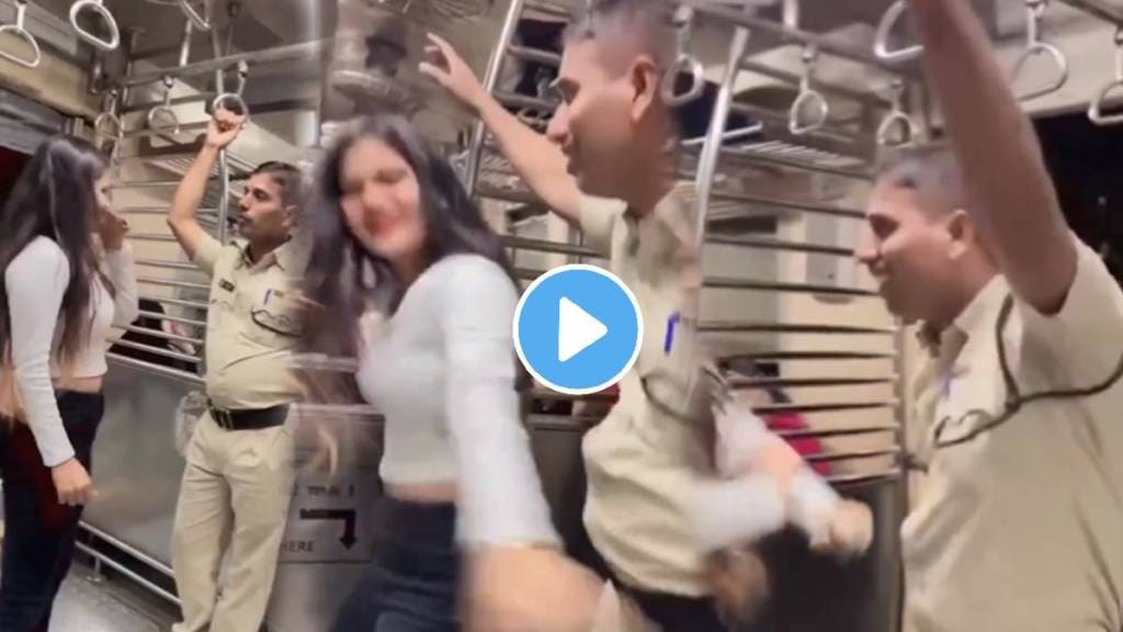 girl dance in local train front of policeman video goes viral