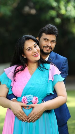 Sai Lokur Maternity Photoshoot