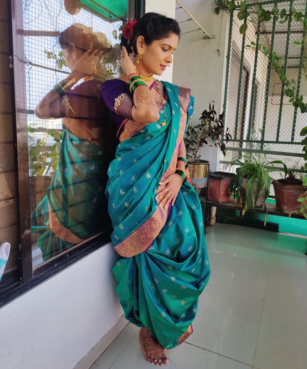 Rupali Bhosle looks perfect in this bridal Nauvari saree shoot | The Times  of India