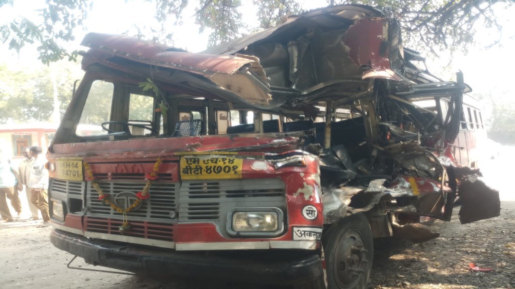 ST bus accident teacher died