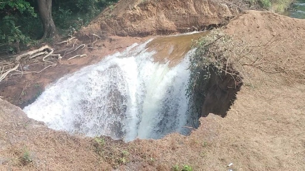 right canal Kavadas Unnai dam