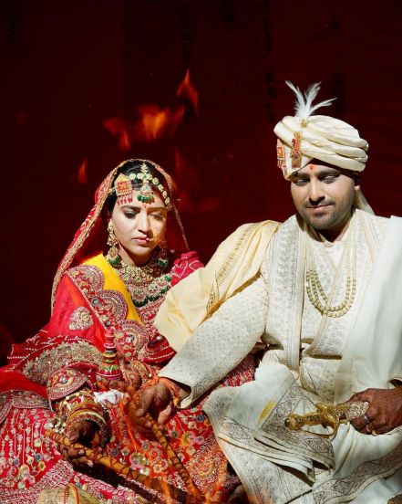 actress chitra shukla IFS vaibhav upadhyay wedding 