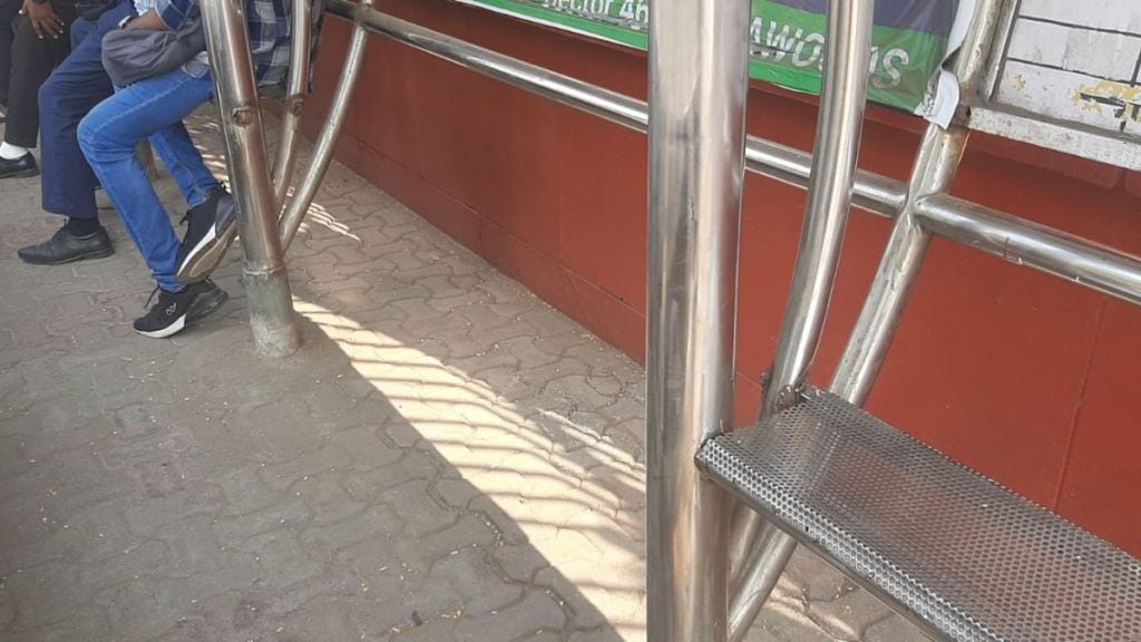 Bad condition of bus stops at many places in navi mumbai