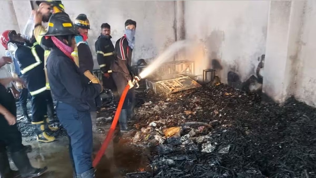 pimpri talwade fire, death toll increased to 11