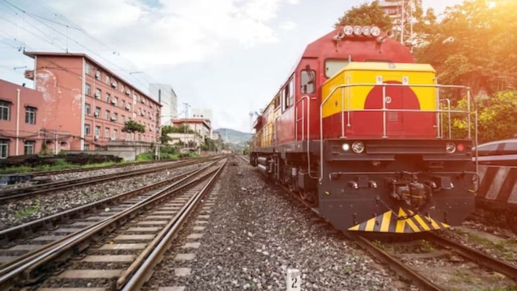 man spends 6K to catch the train viral post