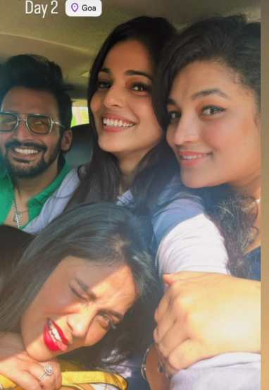 pooja sawant prarthana behere and bhushan pradhan goa vacation