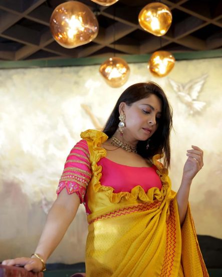 sonalee-kulkarni 