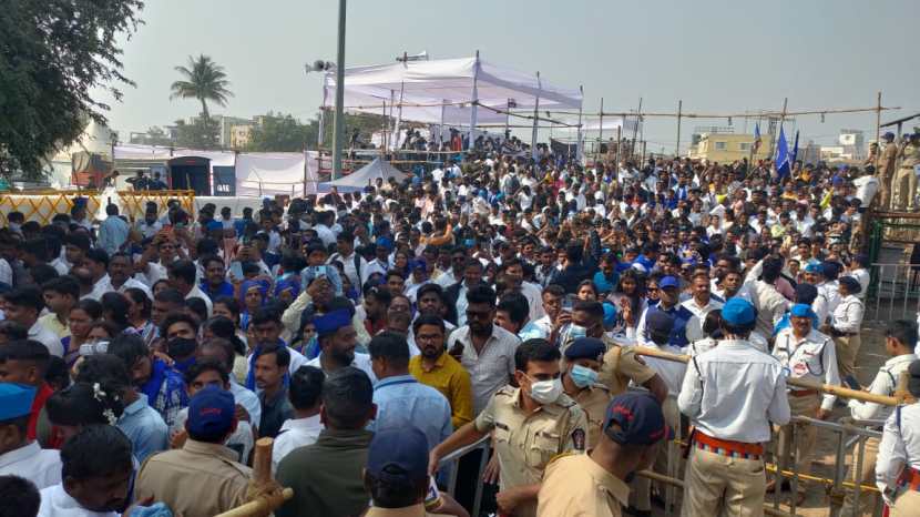 huge crowd of Ambedkar followers to salute the Bhima Koregaon Vijaystambha