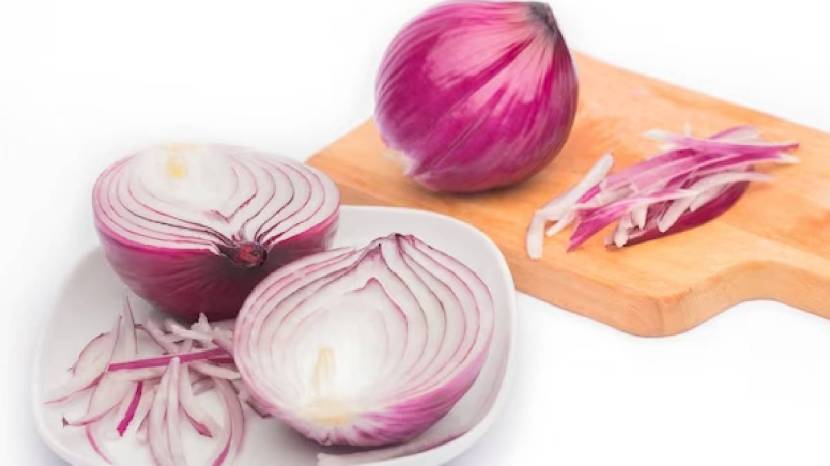 Benefits Of Consuming Raw Onion