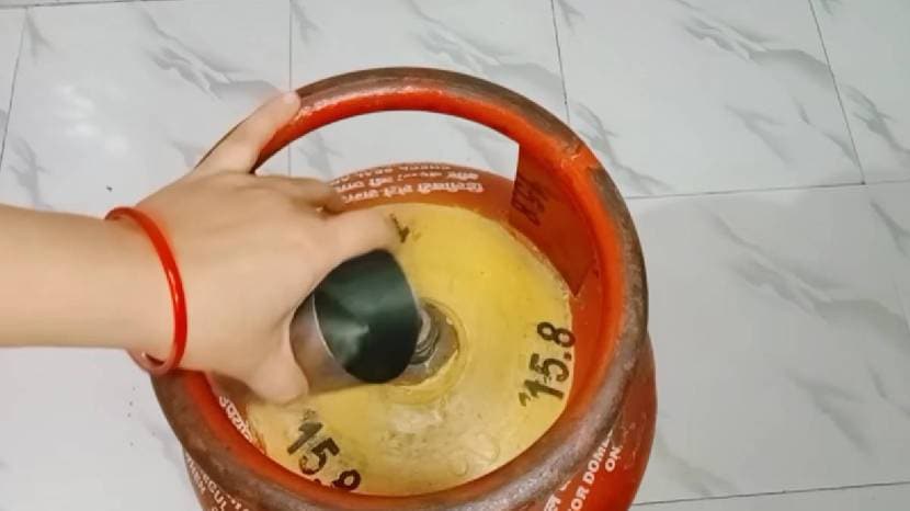 How To Check Gas Cylinder Leakage In Marathi