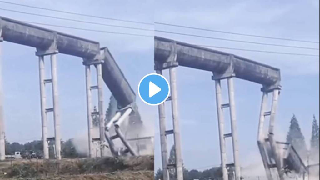 pillar collapsed and the entire bridge collapsed in an instant shocking video