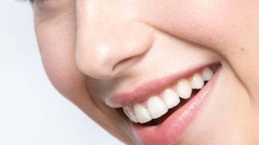 To Get Shiny Bright White Teeth at Home Must Try To This Six Home Remedies 