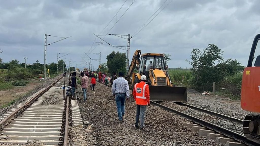 Railway mega block Many trains will be cancelled between Pune and Lonavala