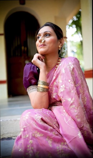 Reshma Shinde Pink Nauvari Saree