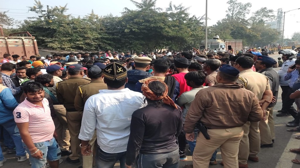 Truck drivers protest in Nagpur