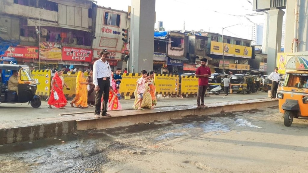 First pedestrian bridge Kandivali