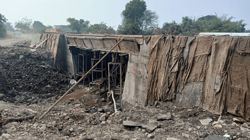 new bridge Nagthana to Jumda washim, bent the night