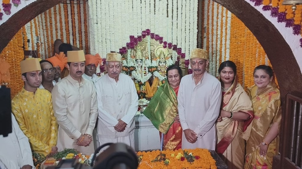 kolhapur shahu maharaj chhatrapati, family celebrated ayodhya consecration ceremony,