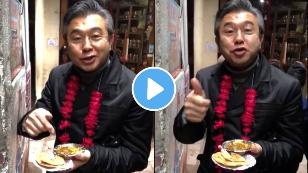 Japan Ambassador enjoys Kachori And Jalebi In Varanasi