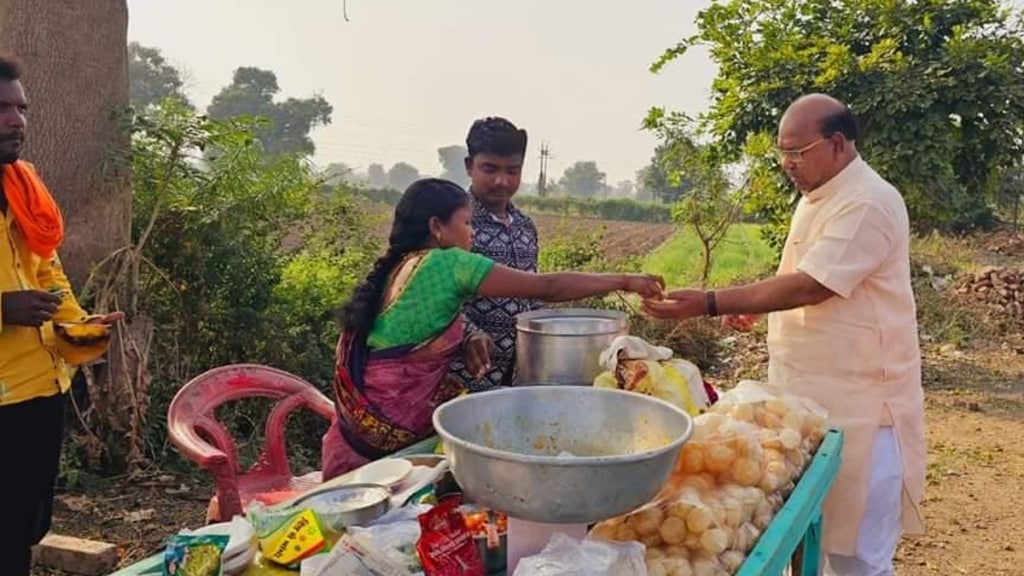 MP Ramdas Tadas pani puri women seller scheme elections deoli wardha