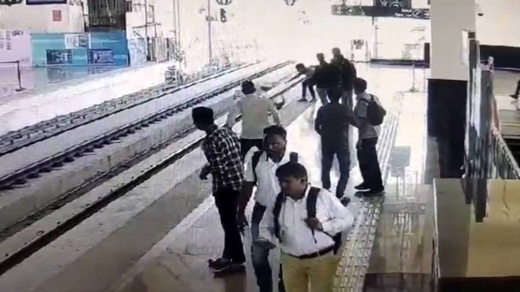 security guard save life of two at pune metro station