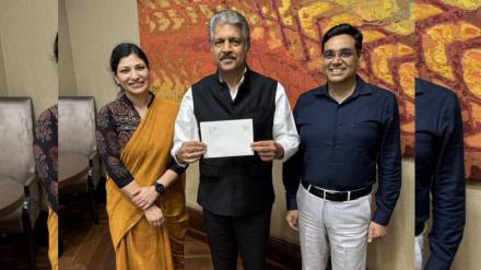 Anand Mahindra meets ’12th Fail’ fame IPS Manoj Sharma, Shraddha Joshi