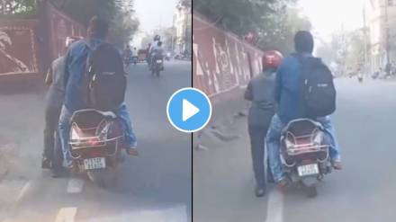 A man booked rapido Rental Bike During drive bike ran of petrol The passenger did not want to get down