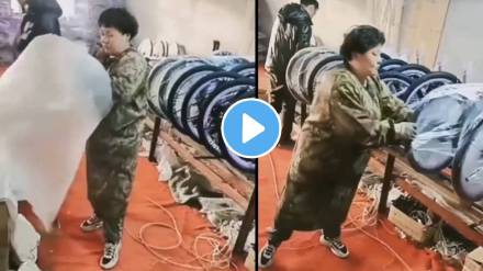 Women Packed Large bicycles with Fast Packing Skill after see viral video you will shock