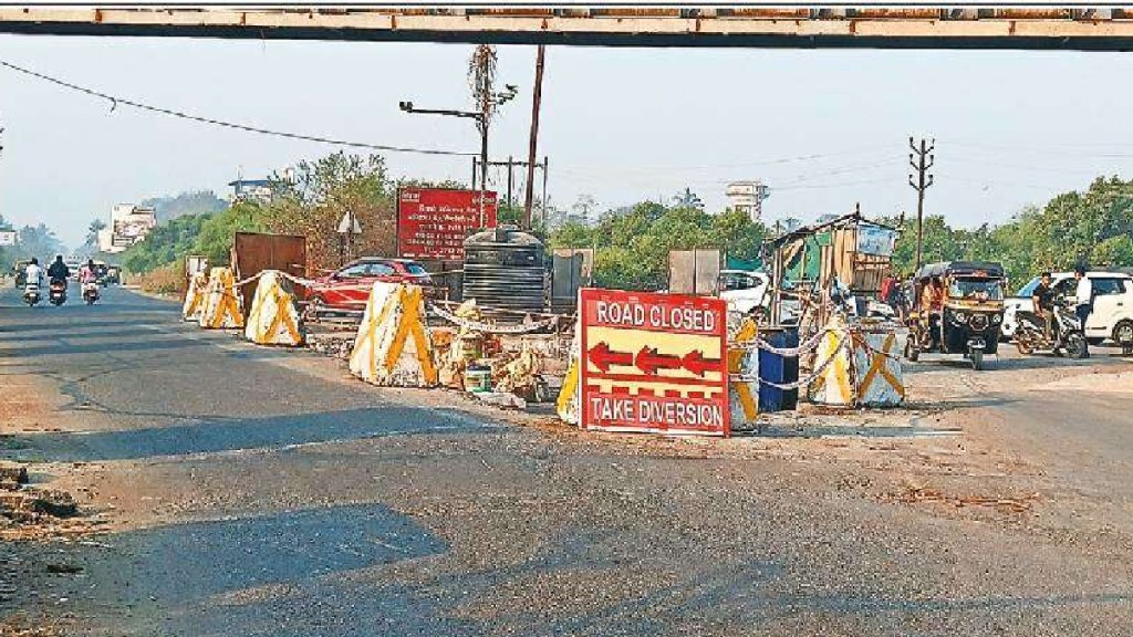 Uran is suffering due to the stalled repair of Khadi bridge