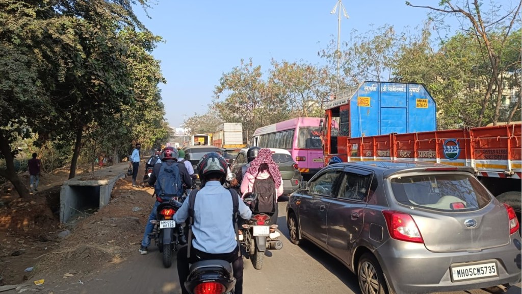 ambernath traffic jam marathi news, katai road traffic jam marathi news