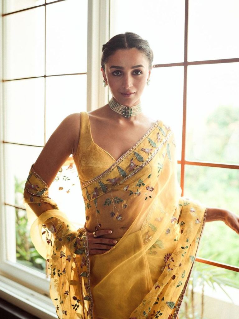 Alia Bhatt photos fashion gujarati news