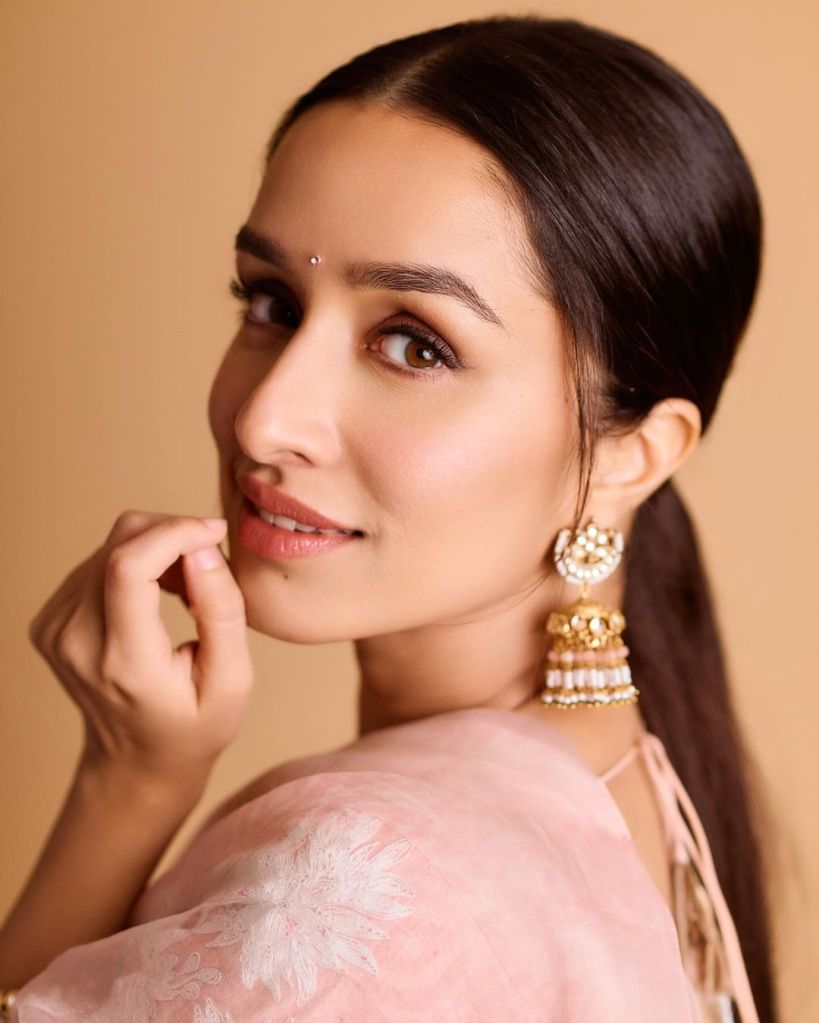 Shraddha Kapoor photos relationship wedding rumors relationship gujarati news