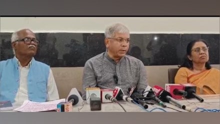 wardha, Prakash Ambedkar, Criticizes, BJP, 24 Lakh, Hindus, Left Country, bjp rule,