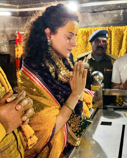 Kangana Ranaut at ganga ghat