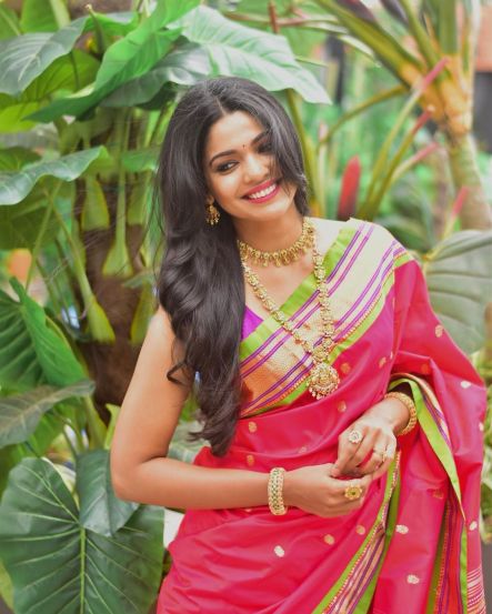 Marathi Actress Pink Saree Look