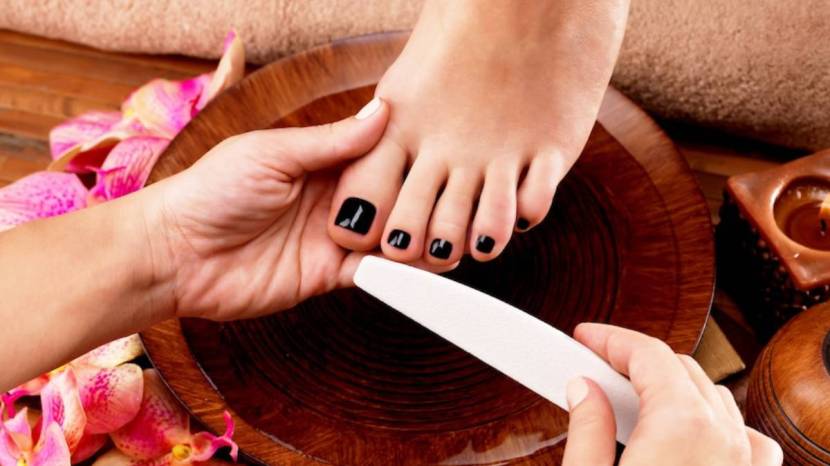 Here how can do Pedicure at Home With Natural Ingredients in Five Easy simple steps Must Read 