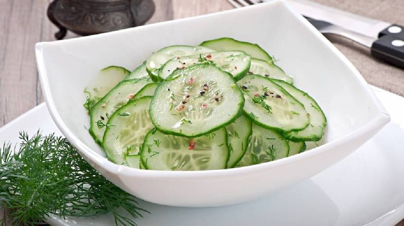 Did you know This Seven Benefits Of of eating cucumber keep Your body cool and hydrated