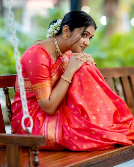 Rinku Rajguru Paithani Saree