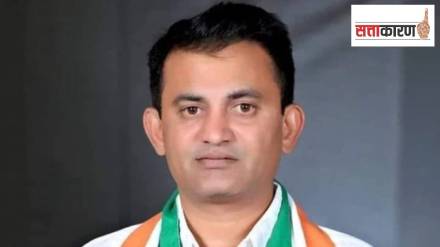 Senior Congress leader Paresh Dhanani