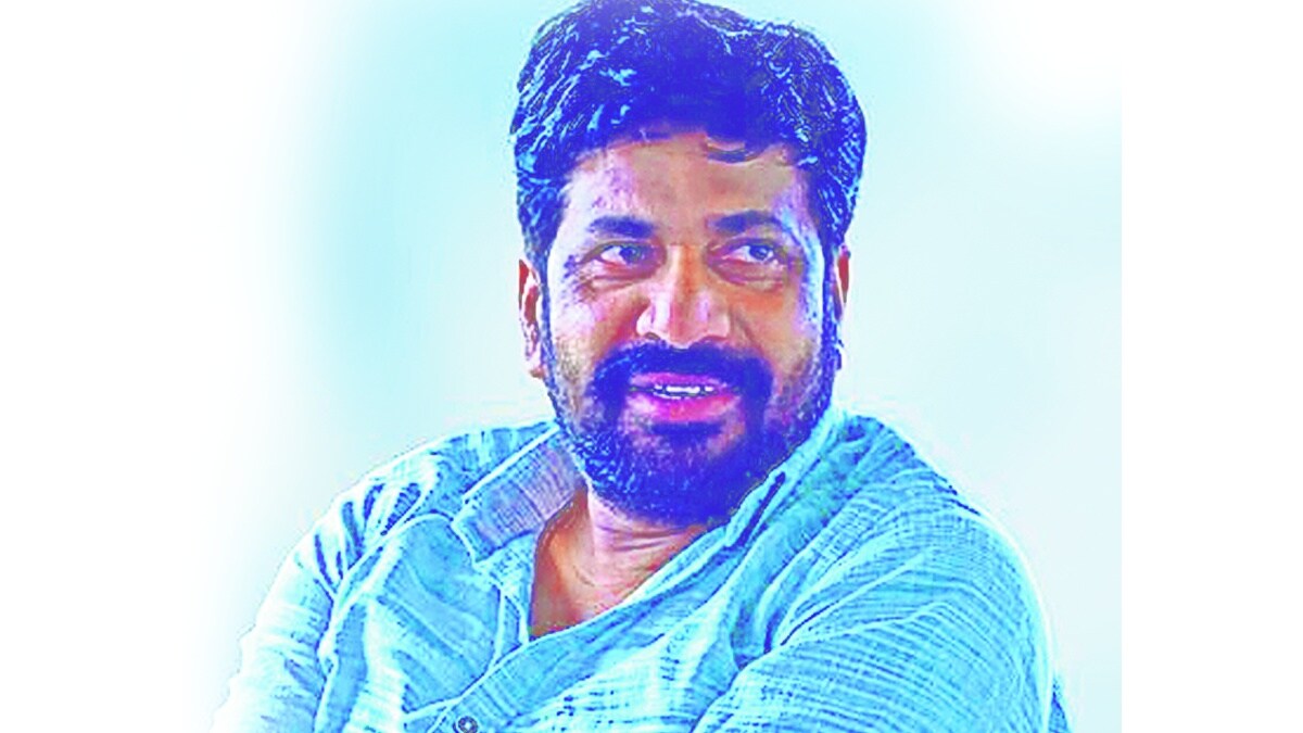 mla bachu kadu will announce his stand on lok sabha elections on april 11