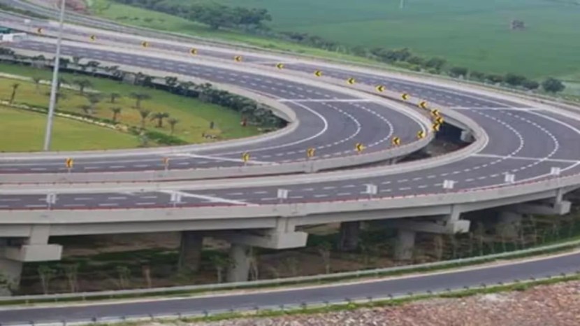 delhi meerut expressway widest expressway delhi mumbai longest expressways Which is the first expressway of india