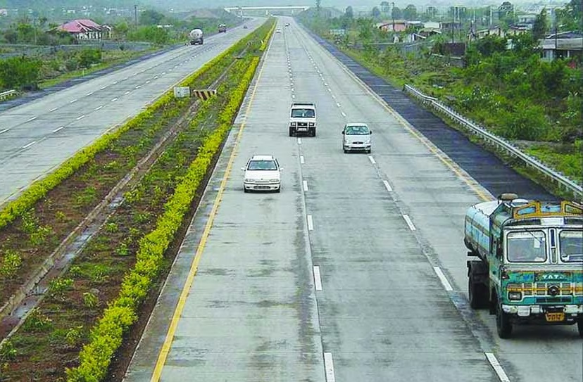 delhi meerut expressway widest expressway delhi mumbai longest expressways Which is the first expressway of india