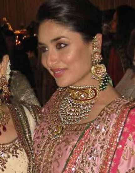 kareena kapoor wore her wedding necklace