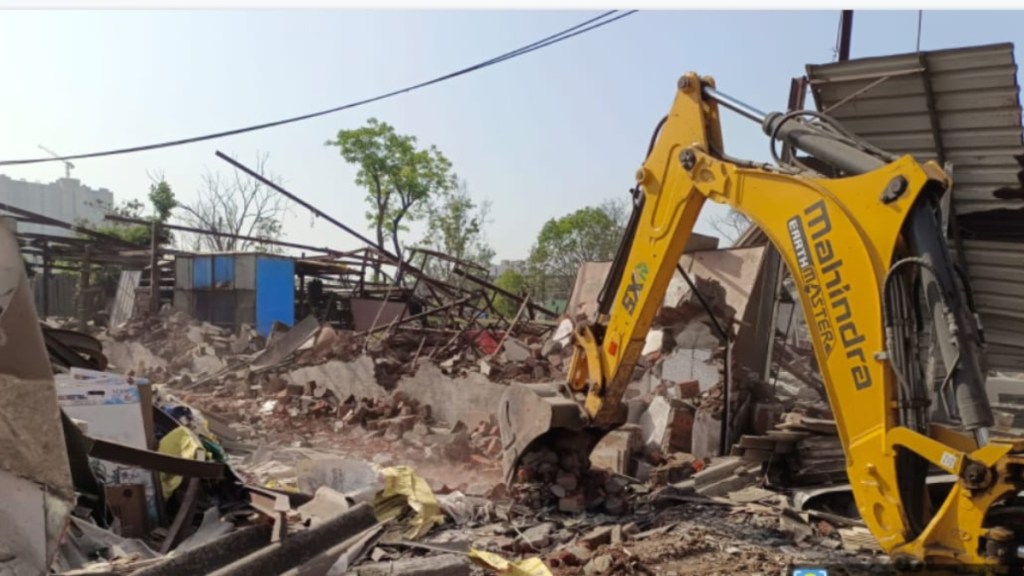 Illegal chawls demolished on kalyan haji malang