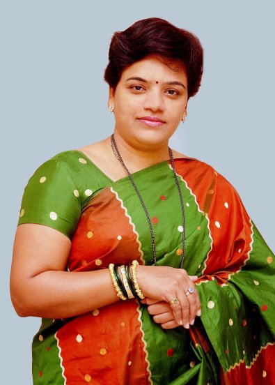 Vaishali Darekar Shiv Sena UBT Candidate