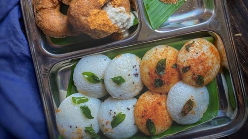 soft fluffy and puffy idli