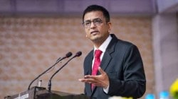 D Y Chandrachud : “…तर मी तुम्हाला हाकलून देईन”, सरन्यायाधीशांनी ममता बॅनर्जींच्या राजीनाम्याची मागणी करणाऱ्या याचिकाकर्त्याला सुनावलं