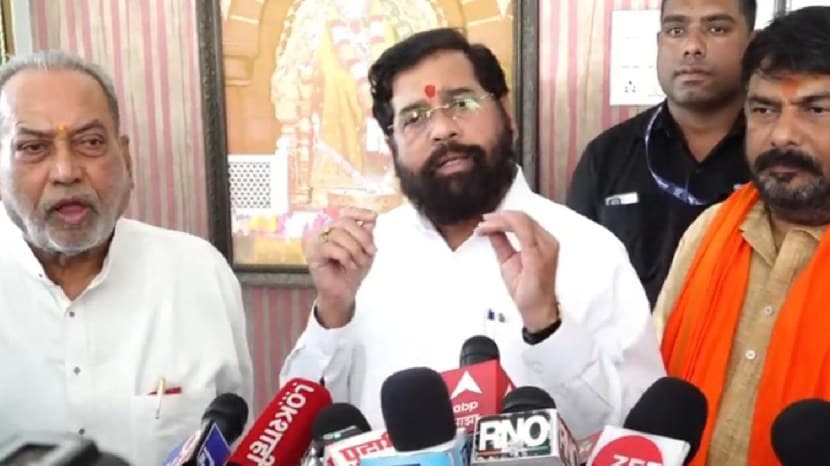 washim lok sabha seat, Chief Minister Eknath Shinde, uddhav thackeray, Eknath Shinde criticized uddhav thackeray, Facebook Live, farmers farm visit, maharashtra government, farmer welfare, election campaign, mahayuti