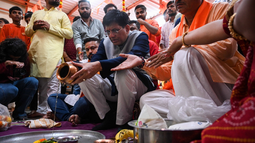 BJP candidate for Mumbai North, Union minister Piyush Goyal, during Ram Navami celebrations at Bhadran Nagar, Malad west, in Mumbai. (Express photo by Sankhadeep Banerjee)